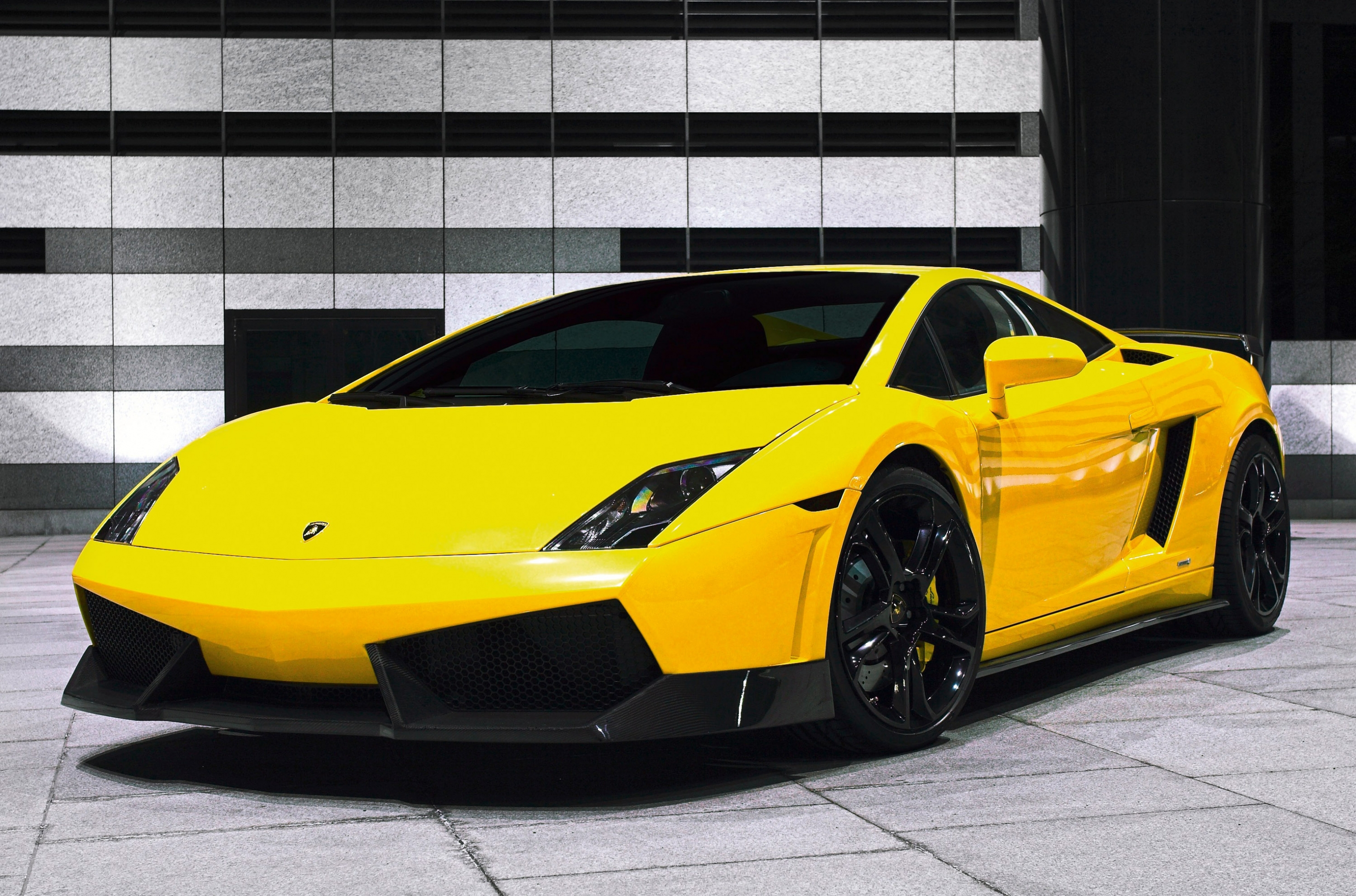Spor Sarı Araba  BF-performance GT600 Spyder